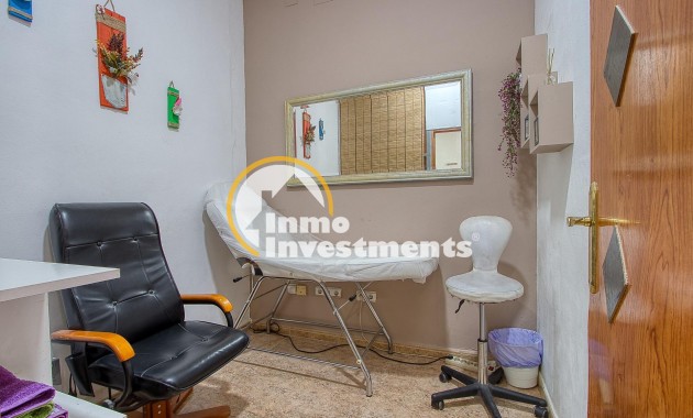 Resale - Commercial - Torrevieja - La Mata