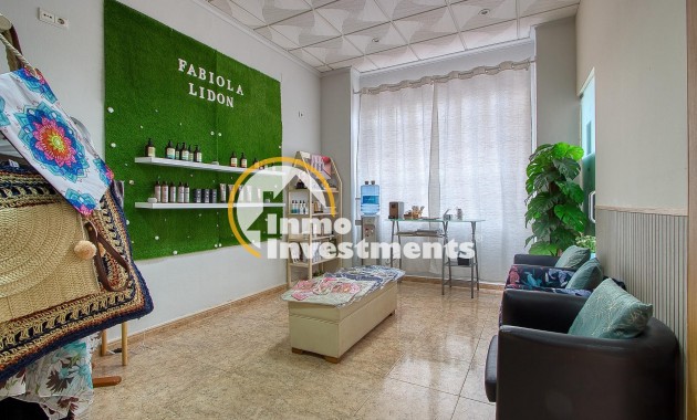 Resale - Commercial - Torrevieja - La Mata