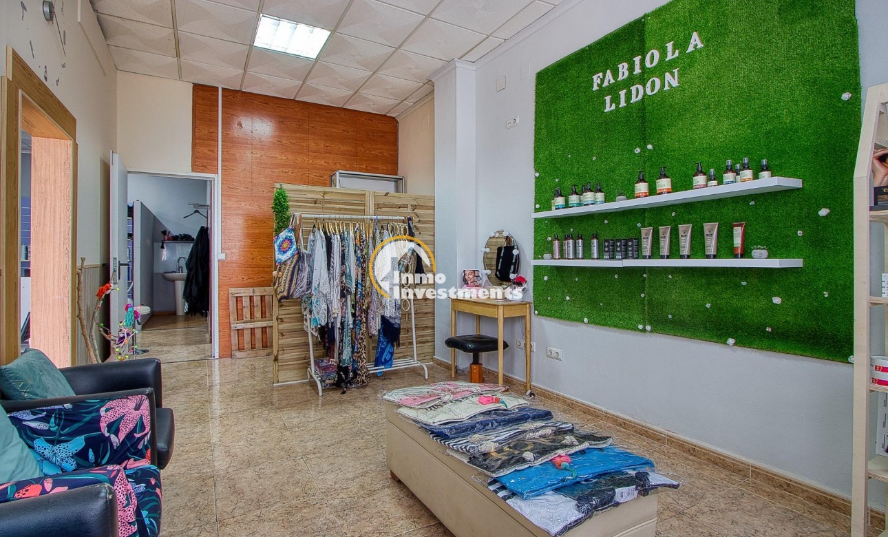 Resale - Commercial - Torrevieja - La Mata