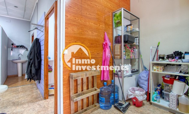 Resale - Commercial - Torrevieja - La Mata