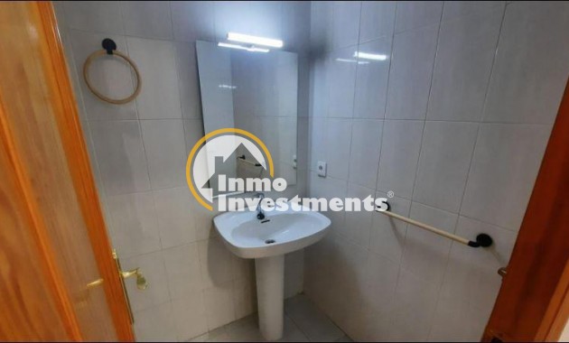 Resale - Apartment - Torrevieja - La Mata