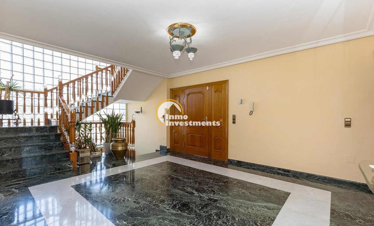 Resale - Villa - Torrevieja - Torreta Florida