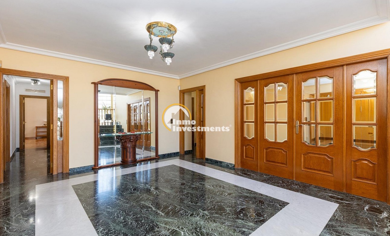 Resale - Villa - Torrevieja - Torreta Florida