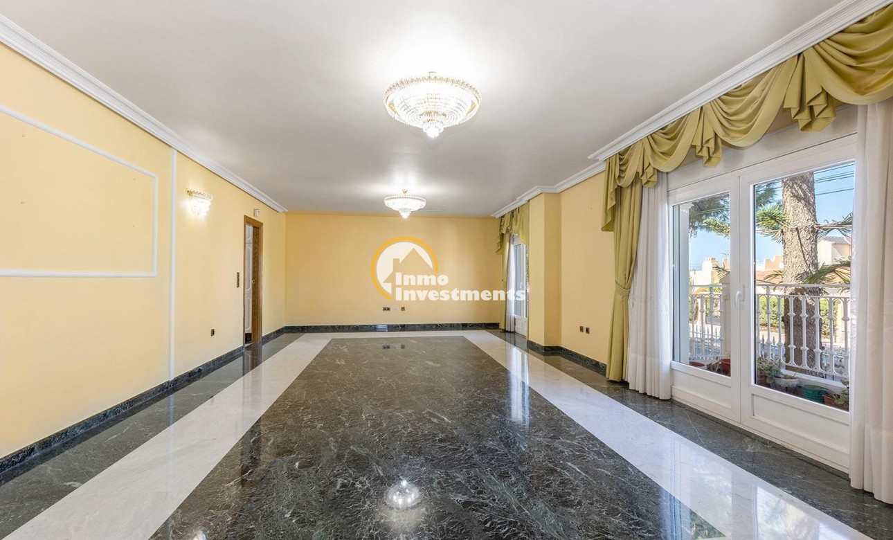 Resale - Villa - Torrevieja - Torreta Florida