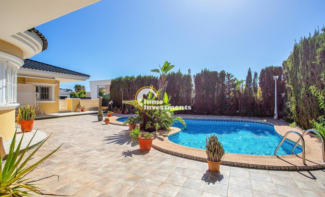Resale - Villa - Torrevieja - Torreta Florida