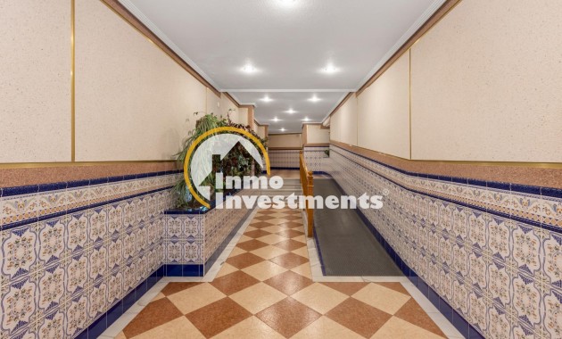 Resale - Apartment - Torrevieja - La Mata