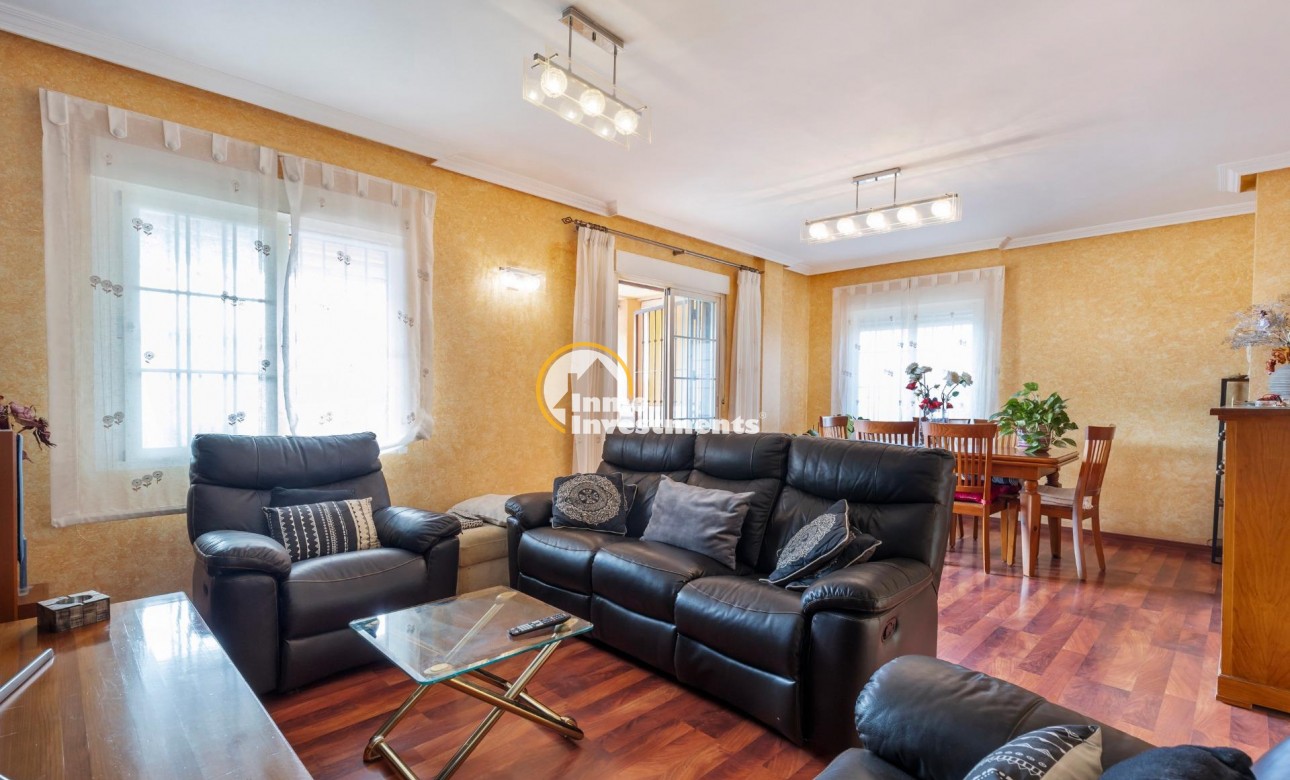 Bestaande bouw - Half vrijstaande villa - Torrevieja - Aguas Nuevas