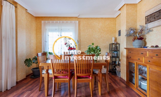 Bestaande bouw - Half vrijstaande villa - Torrevieja - Aguas Nuevas