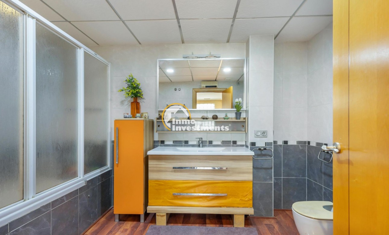 Bestaande bouw - Half vrijstaande villa - Torrevieja - Aguas Nuevas