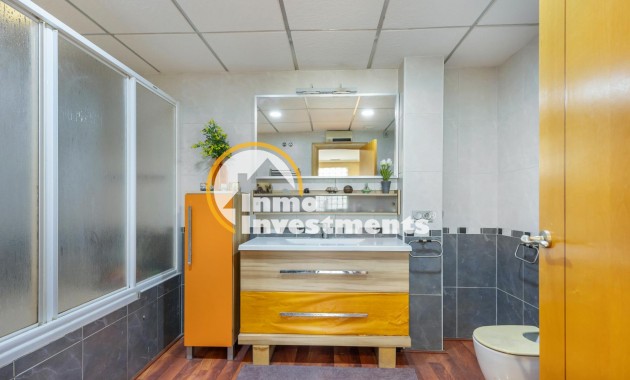 Bestaande bouw - Half vrijstaande villa - Torrevieja - Aguas Nuevas