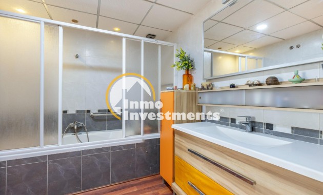 Bestaande bouw - Half vrijstaande villa - Torrevieja - Aguas Nuevas