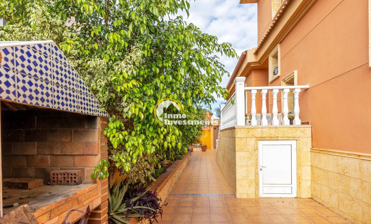 Bestaande bouw - Half vrijstaande villa - Torrevieja - Aguas Nuevas