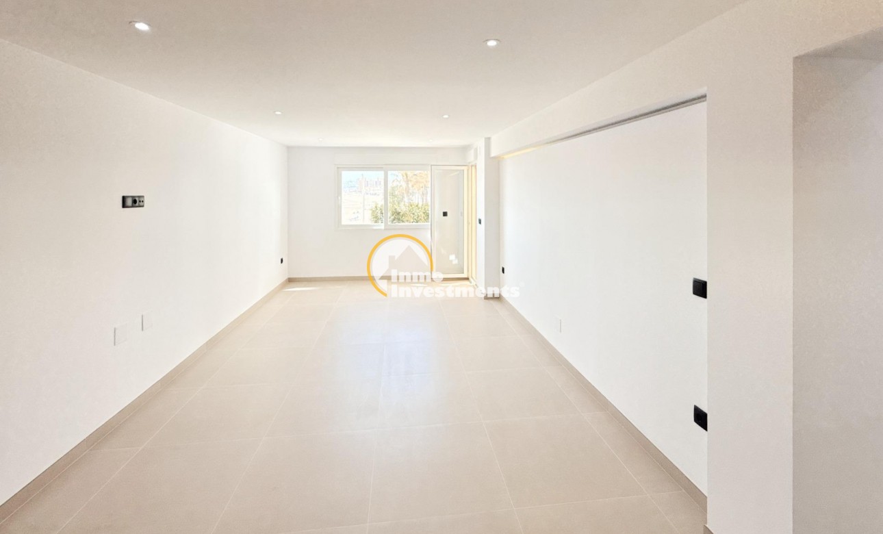 Resale - Apartment - Torrevieja - La Mata pueblo