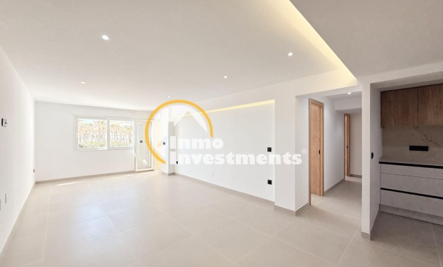 Resale - Apartment - Torrevieja - La Mata pueblo