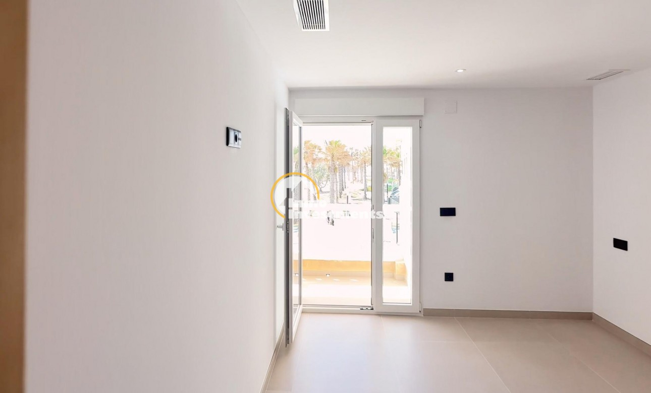 Resale - Apartment - Torrevieja - La Mata pueblo