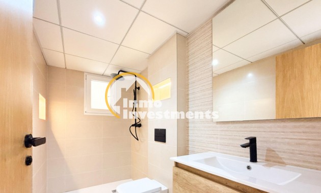 Resale - Apartment - Torrevieja - La Mata pueblo