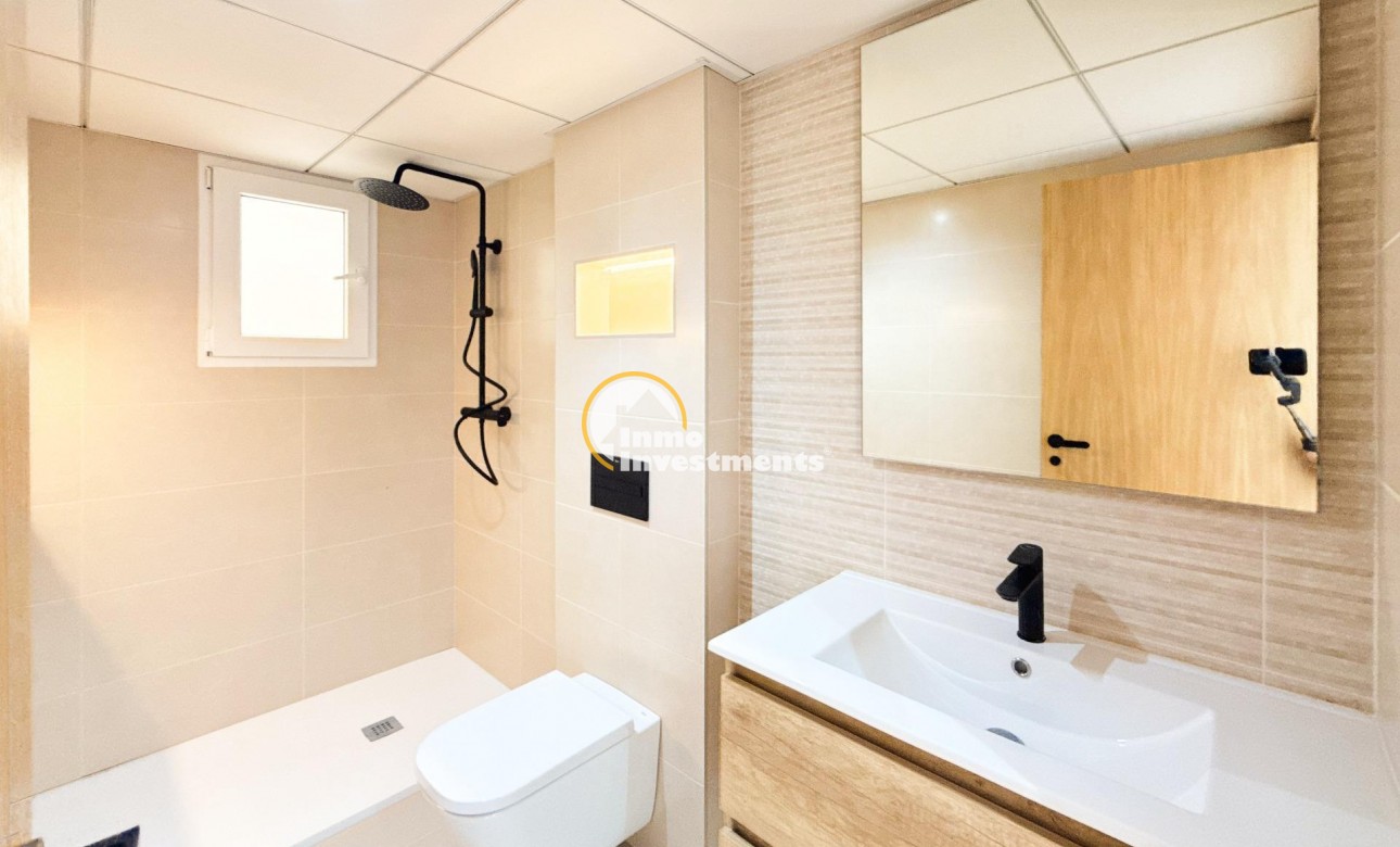 Resale - Apartment - Torrevieja - La Mata pueblo