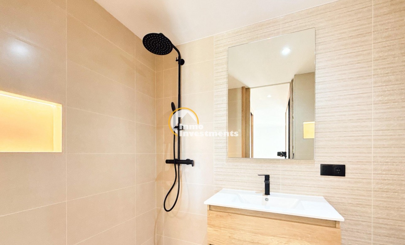 Resale - Apartment - Torrevieja - La Mata pueblo