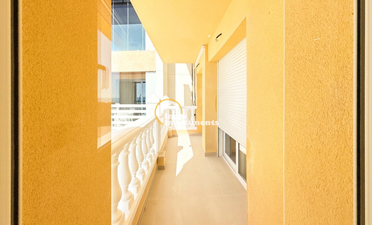 Resale - Apartment - Torrevieja - La Mata pueblo