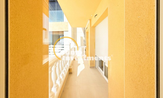 Resale - Apartment - Torrevieja - La Mata pueblo