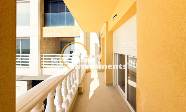 Resale - Apartment - Torrevieja - La Mata pueblo