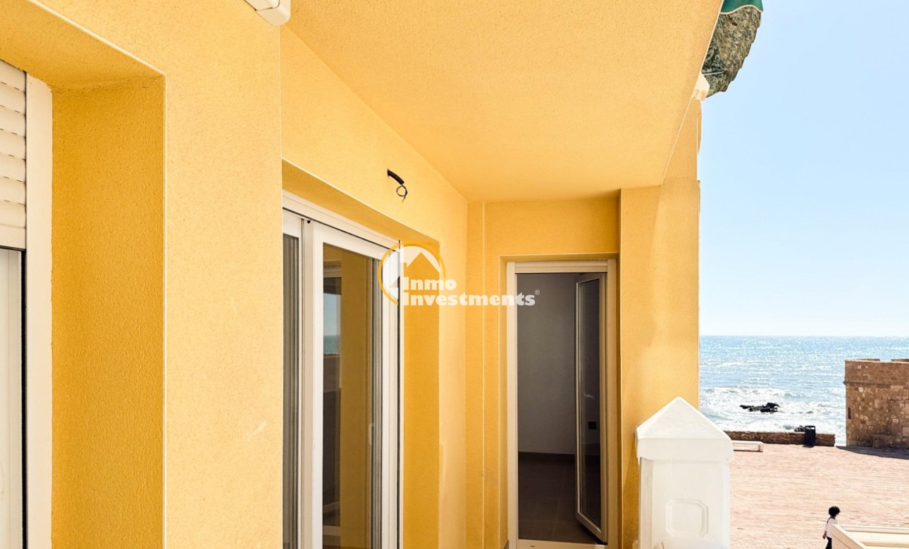 Resale - Apartment - Torrevieja - La Mata pueblo