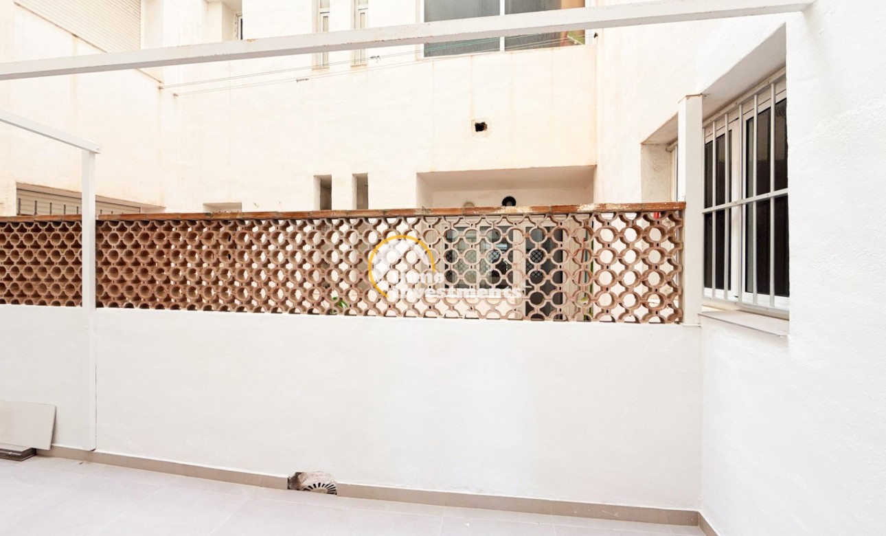 Resale - Apartment - Torrevieja - La Mata pueblo