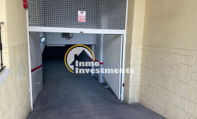 Resale - Commercial - Torrevieja - Playa del Cura