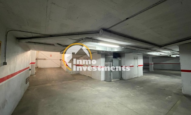 Resale - Commercial - Torrevieja - Playa del Cura