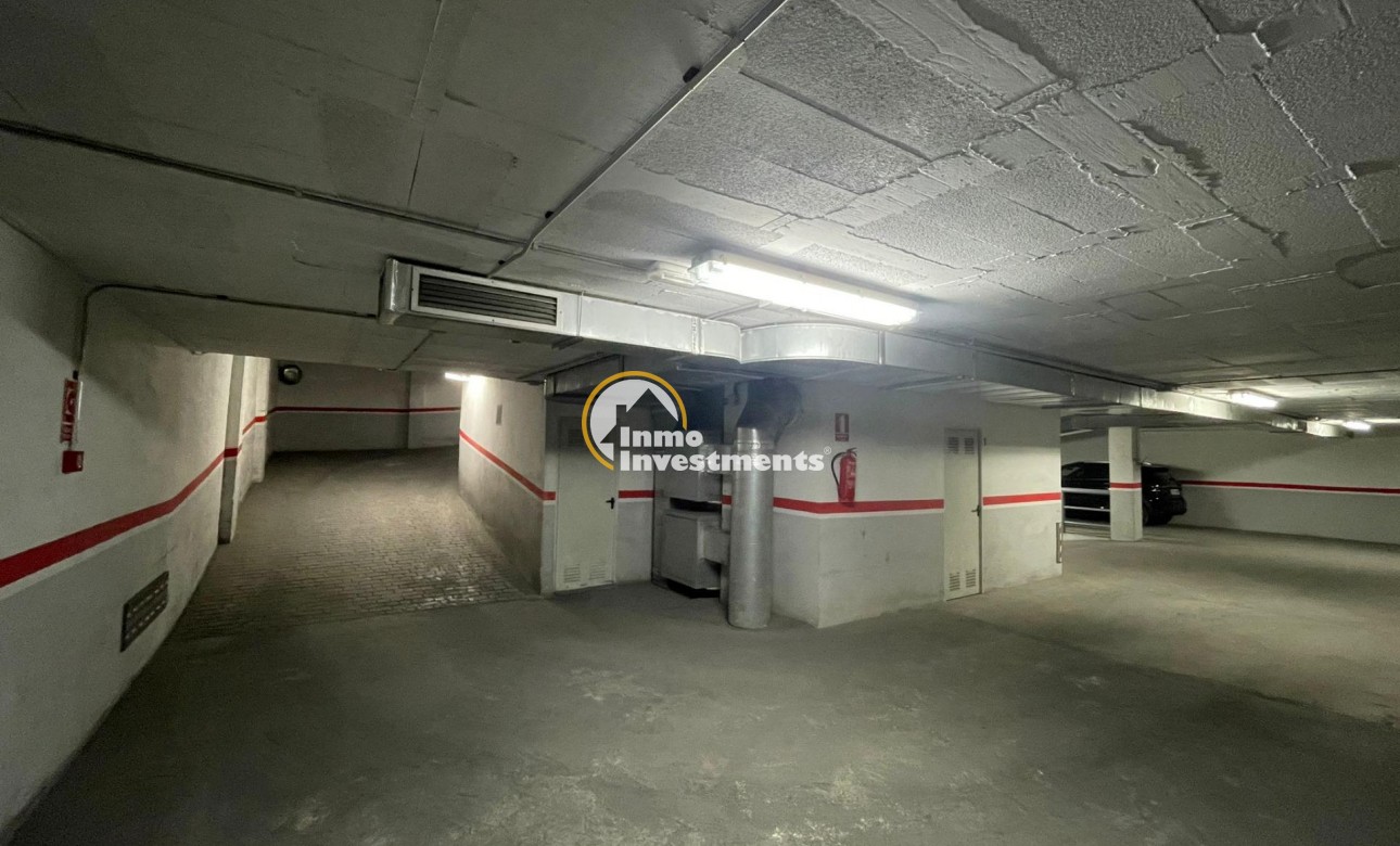 Resale - Commercial - Torrevieja - Playa del Cura