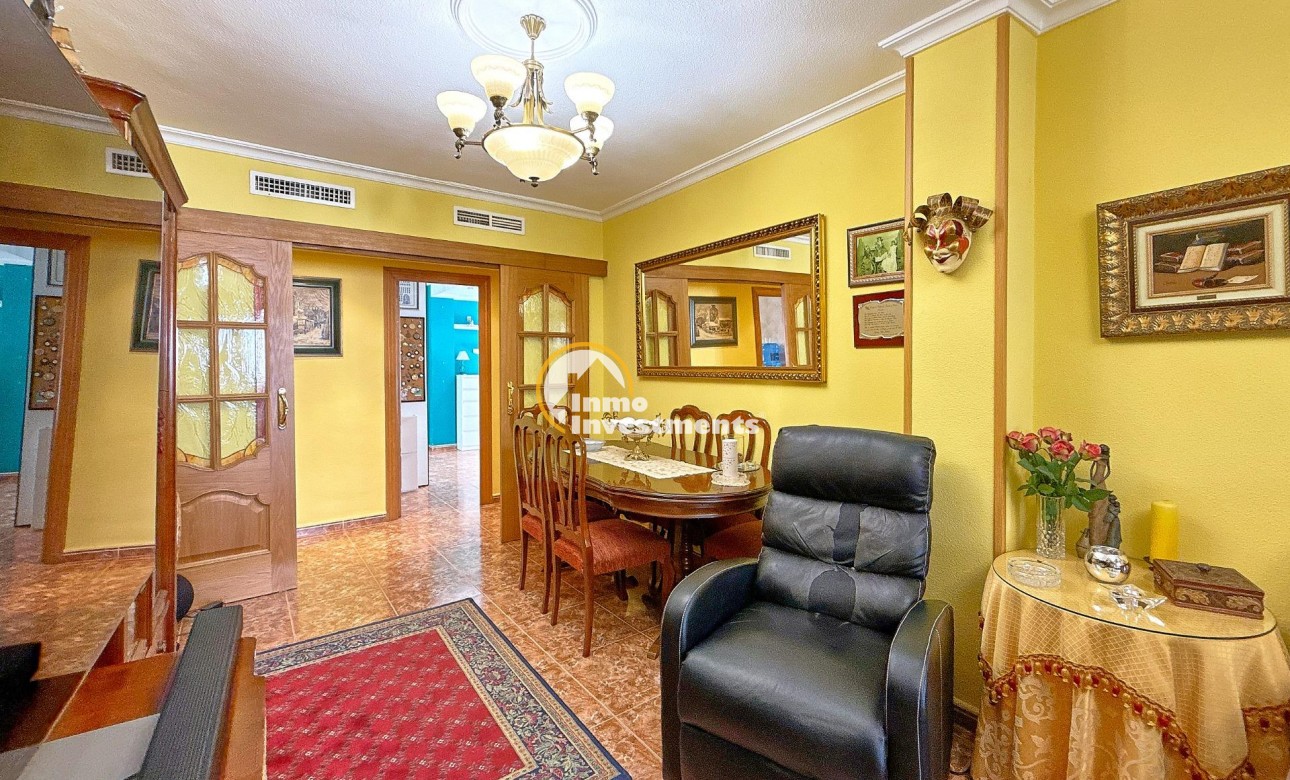 Resale - Apartment - Torrevieja - Playa del Cura