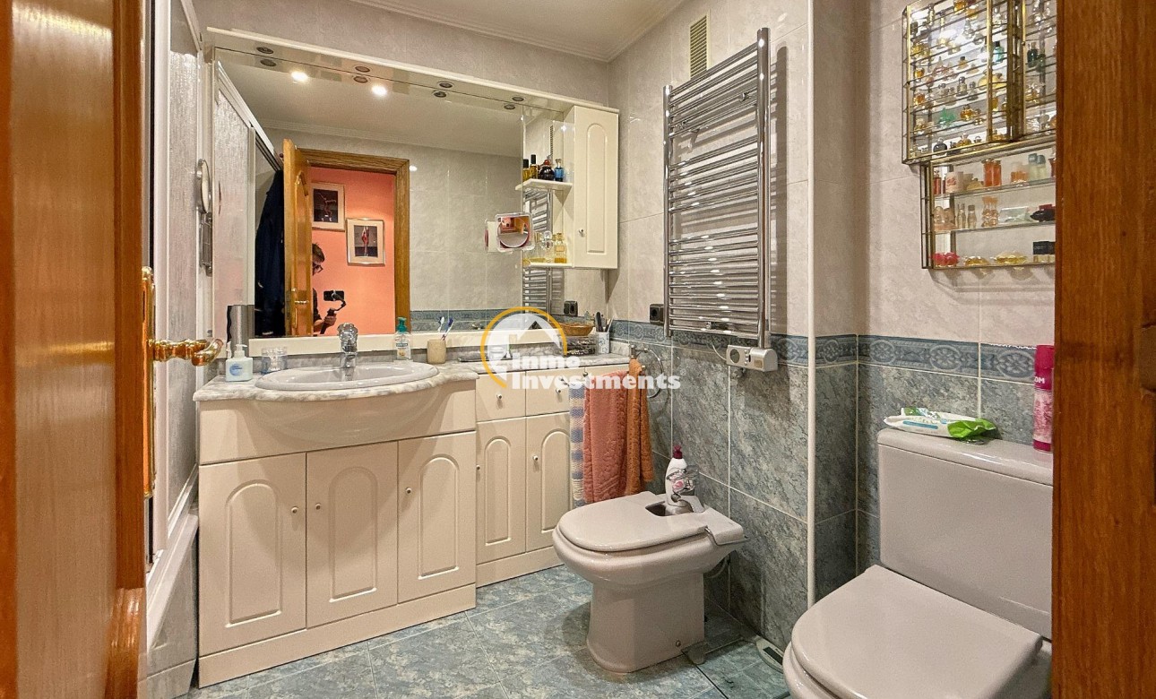 Resale - Apartment - Torrevieja - Playa del Cura