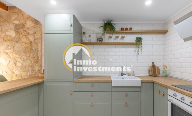 Reventa - Chalet adosado - Torrevieja