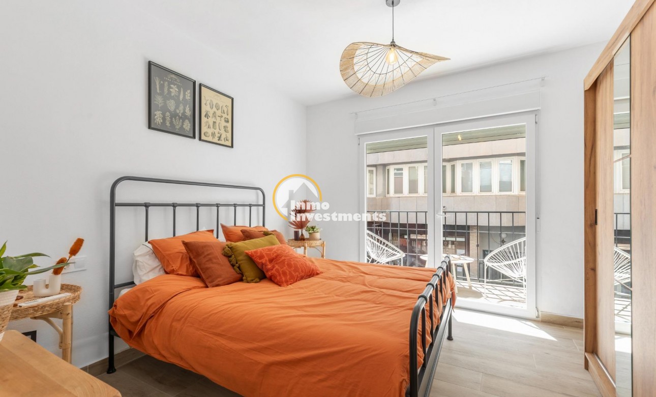 Reventa - Chalet adosado - Torrevieja