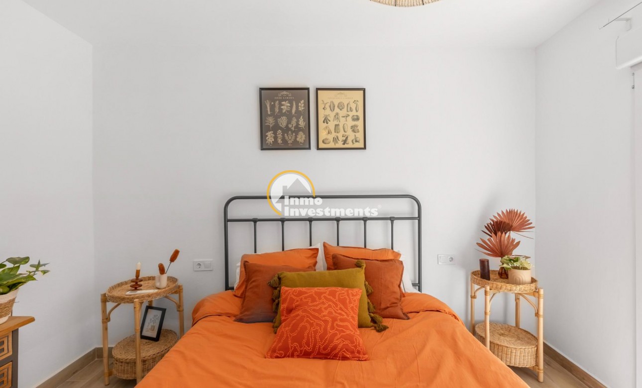 Reventa - Chalet adosado - Torrevieja