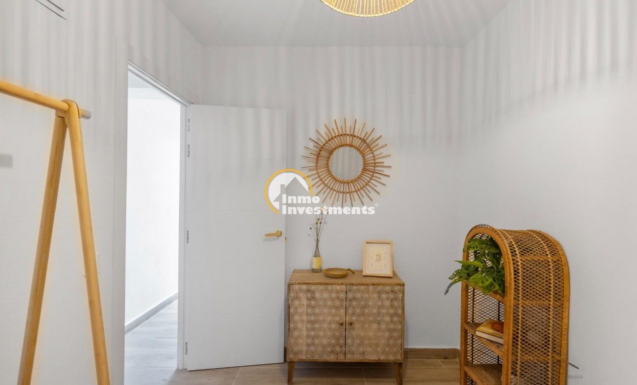 Reventa - Chalet adosado - Torrevieja