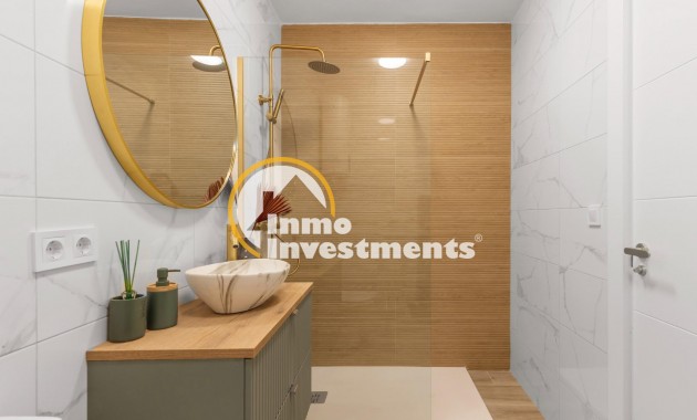 Reventa - Chalet adosado - Torrevieja