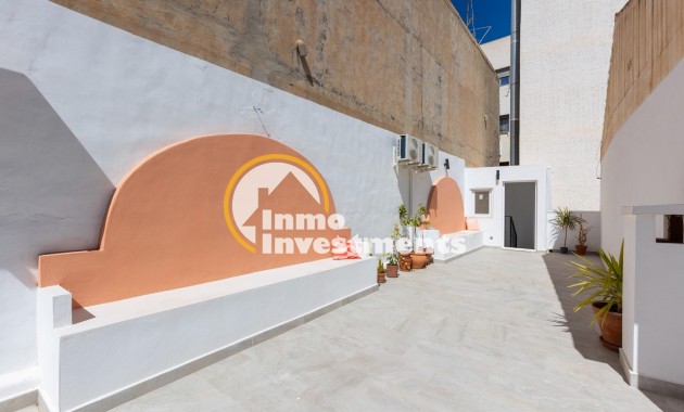 Reventa - Chalet adosado - Torrevieja