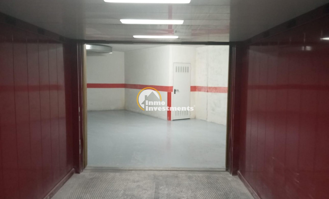 Resale - Garage - Torrevieja - La Mata