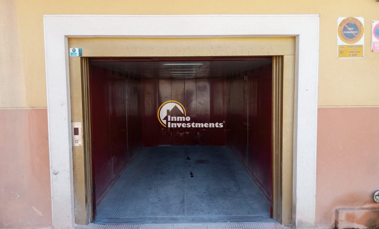 Resale - Garage - Torrevieja - La Mata