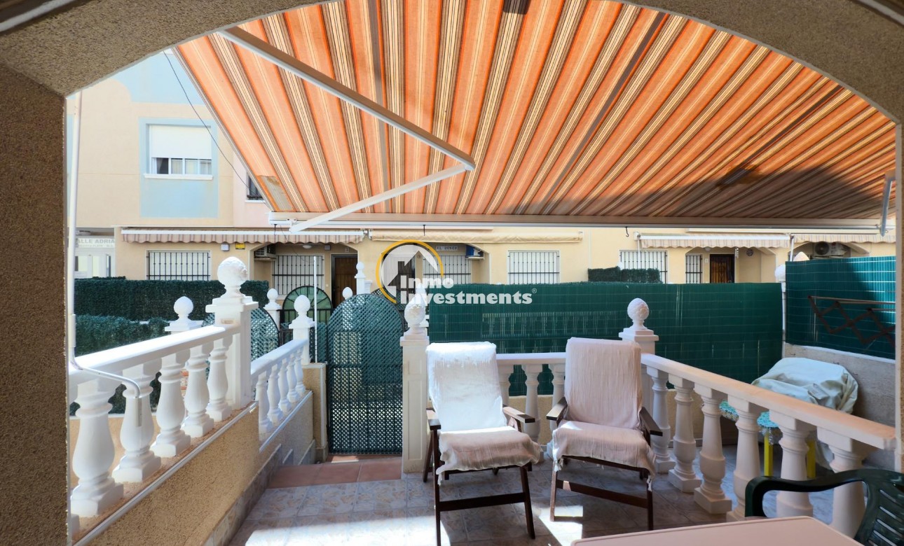 Resale - Bungalow - Torrevieja - La Mata pueblo