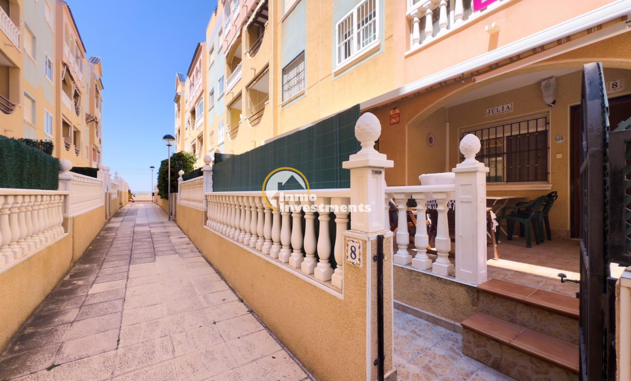 Resale - Bungalow - Torrevieja - La Mata pueblo