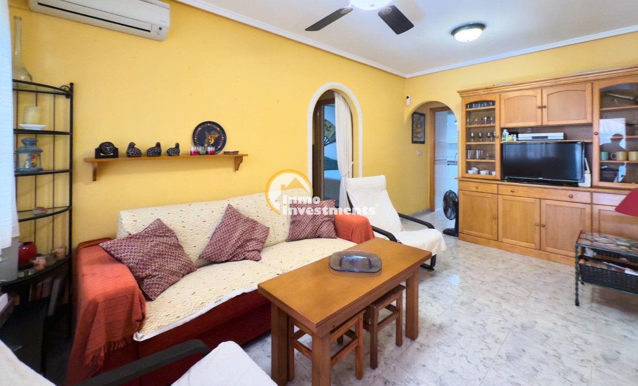 Resale - Bungalow - Torrevieja - La Mata pueblo