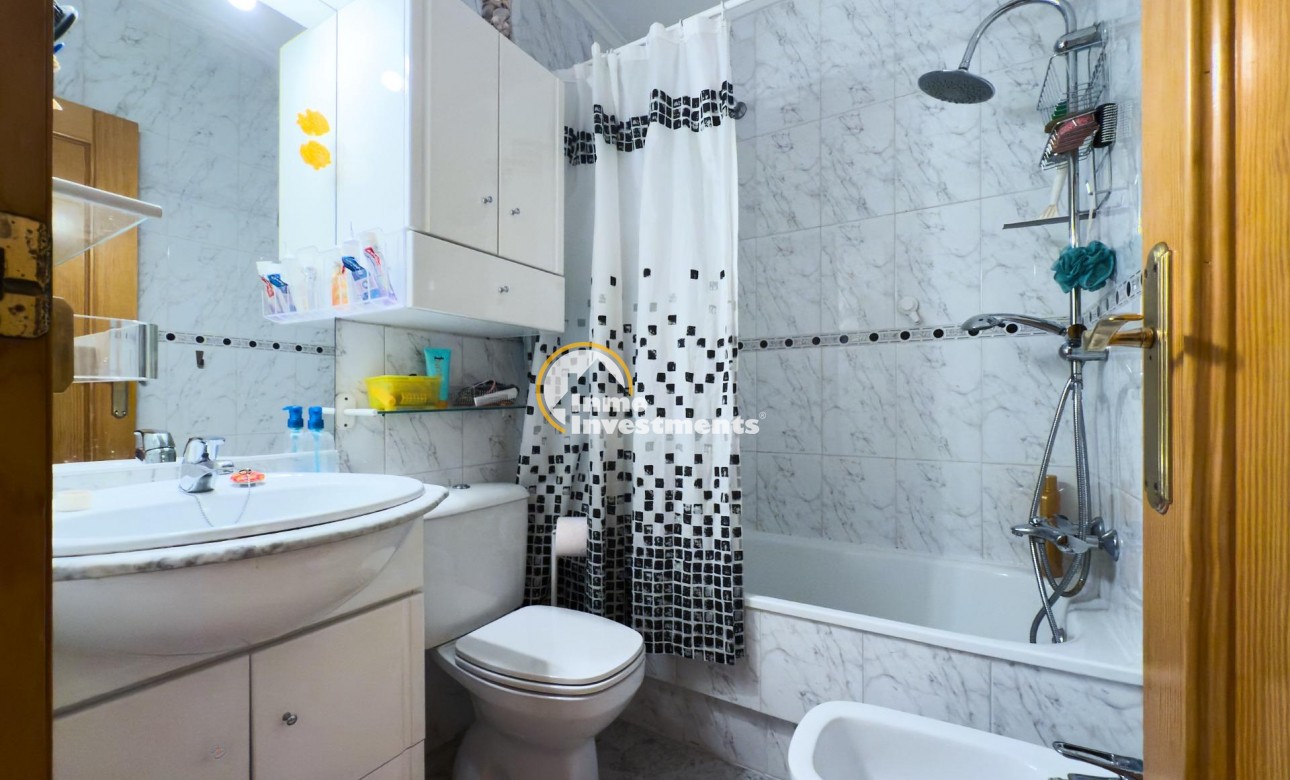 Resale - Bungalow - Torrevieja - La Mata pueblo