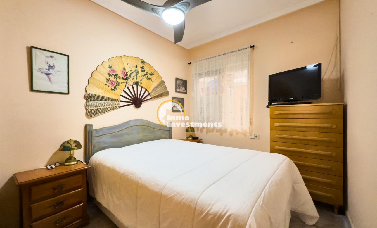 Resale - Bungalow - Torrevieja - La Mata pueblo