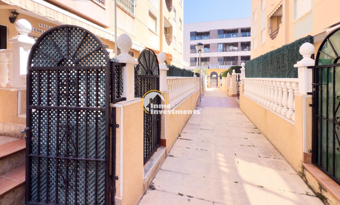 Resale - Bungalow - Torrevieja - La Mata pueblo