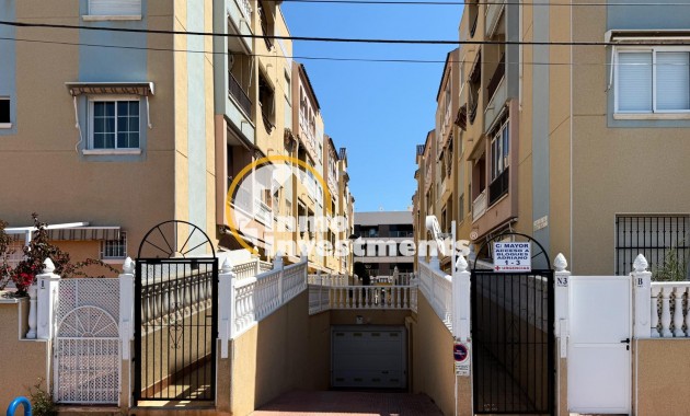 Resale - Bungalow - Torrevieja - La Mata pueblo