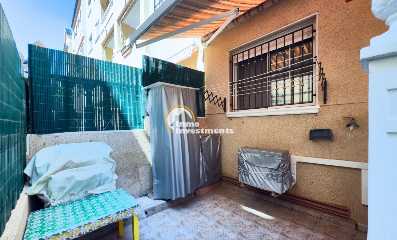 Resale - Bungalow - Torrevieja - La Mata pueblo