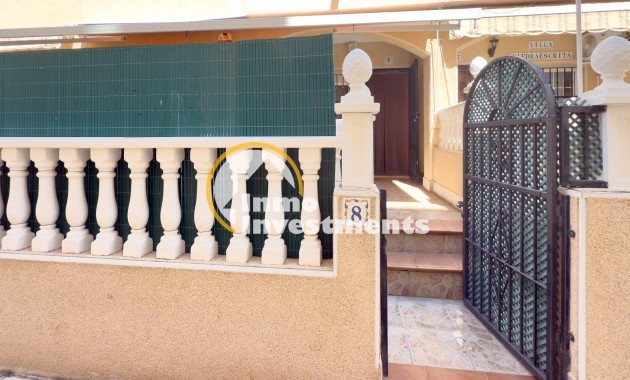 Resale - Bungalow - Torrevieja - La Mata pueblo