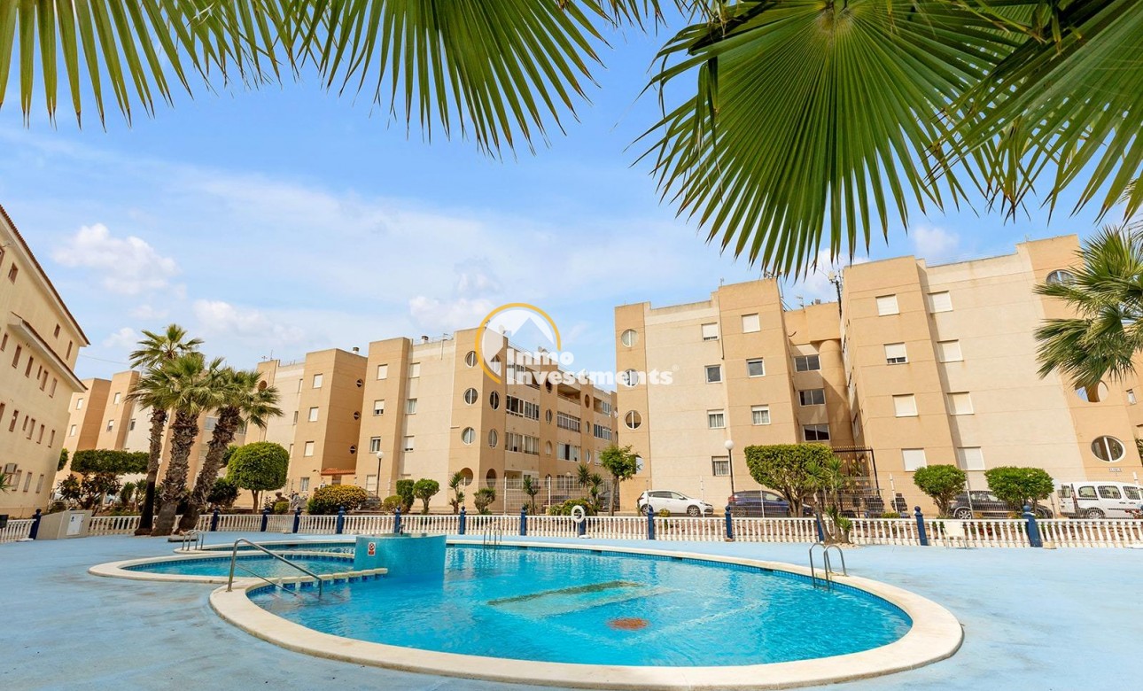 Resale - Apartment - Torrevieja - La Siesta - El Salado - Torreta